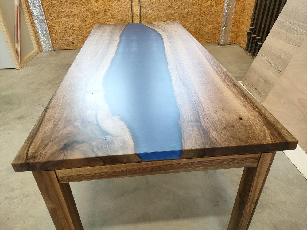 table rivière